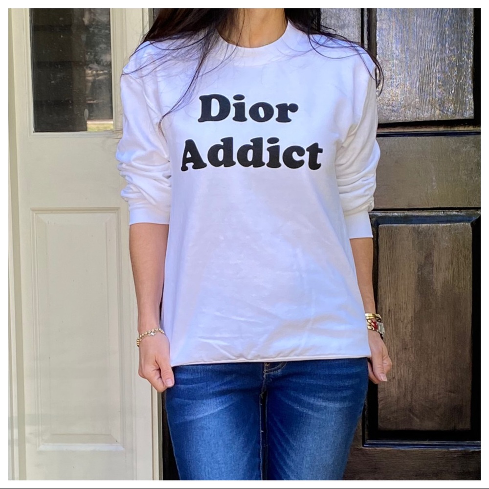 MUST HAVE! GRAPHIC SWEATSHIRT - Picture 3 of 12
